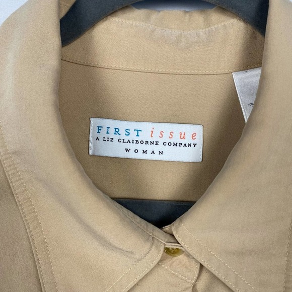 First Issue Women's Size 2‎ Tan Button Down Shirt - Picture 3 of 10